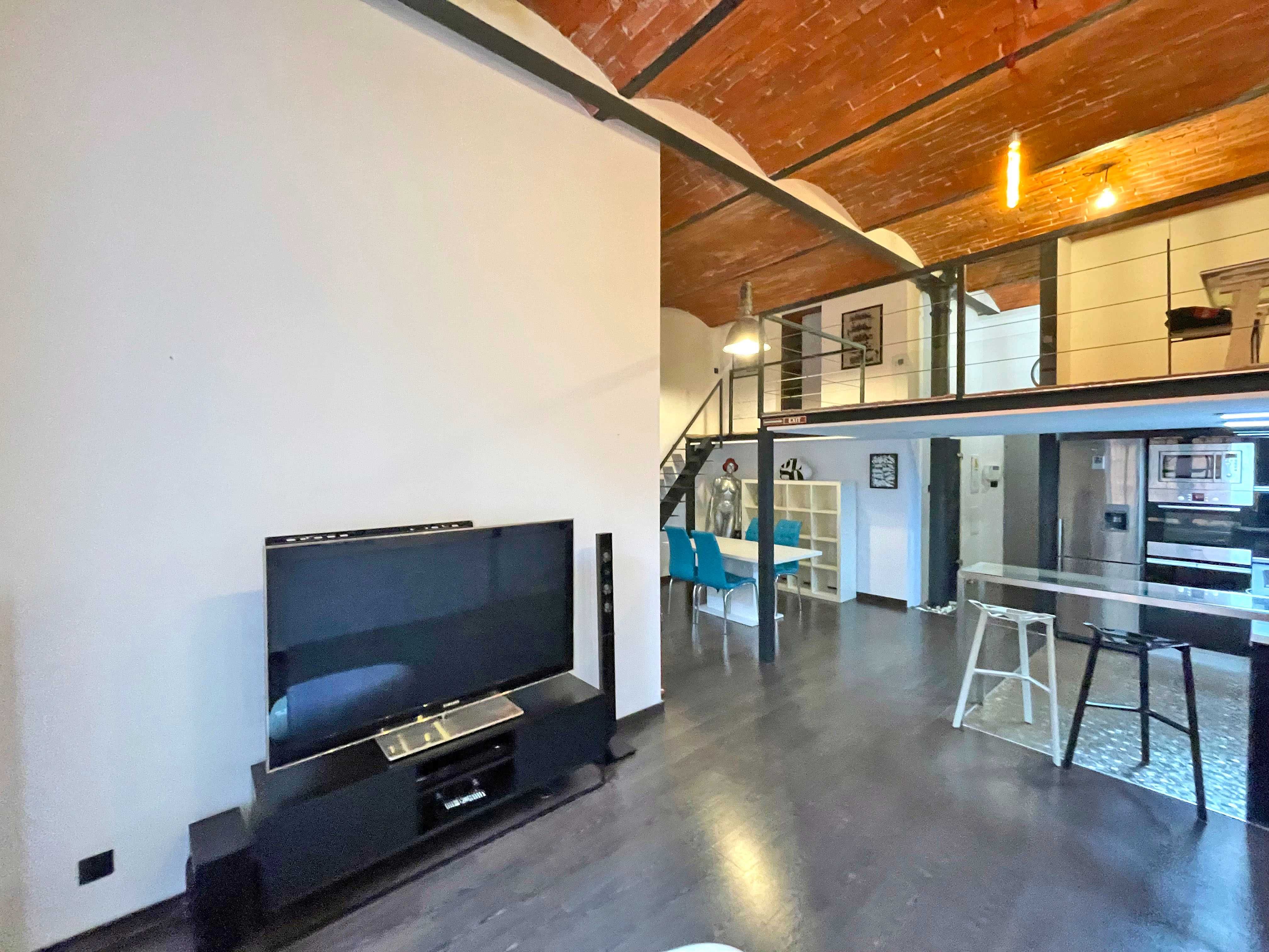 Do Wynajęcia Loft 60 m2 + 20m2  z antresolą