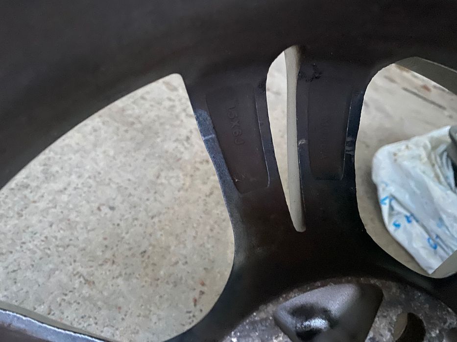 Диски R15 стояли на mazda