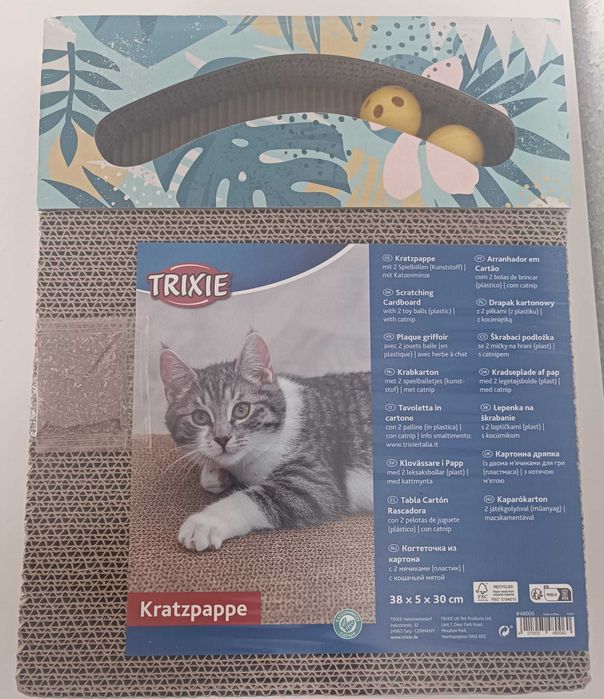 Arranhadores em cartão para gatos