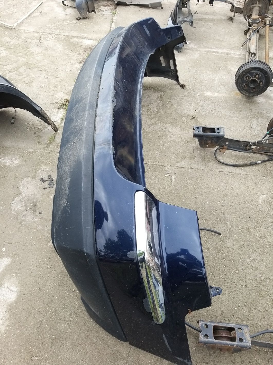 Zderzak tylny Chrysler Pacifica 04-07 r