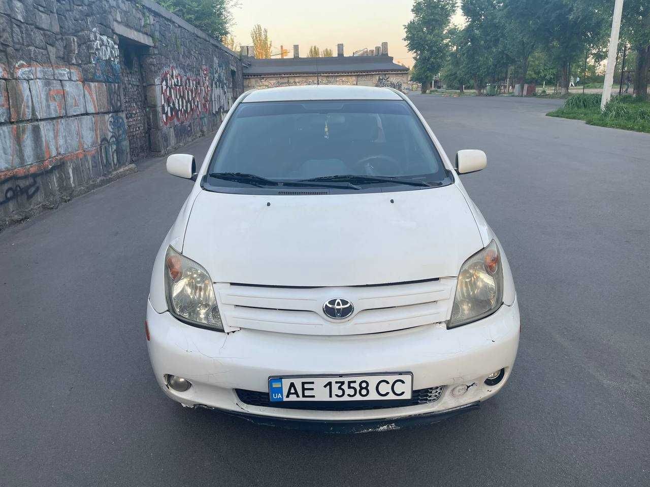 Продам Toyota Yaris Xa