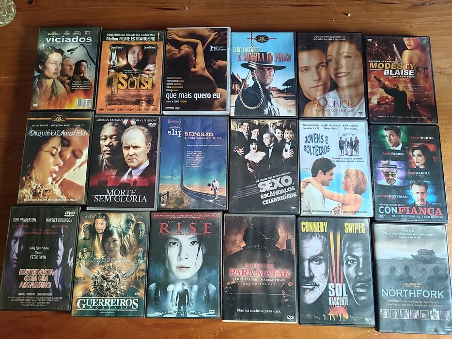 Vários DVDs para venda (valor de cada um na descrição)