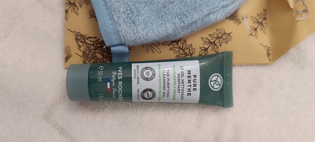 Gel de limpeza purificante Yves Rocher+ luva