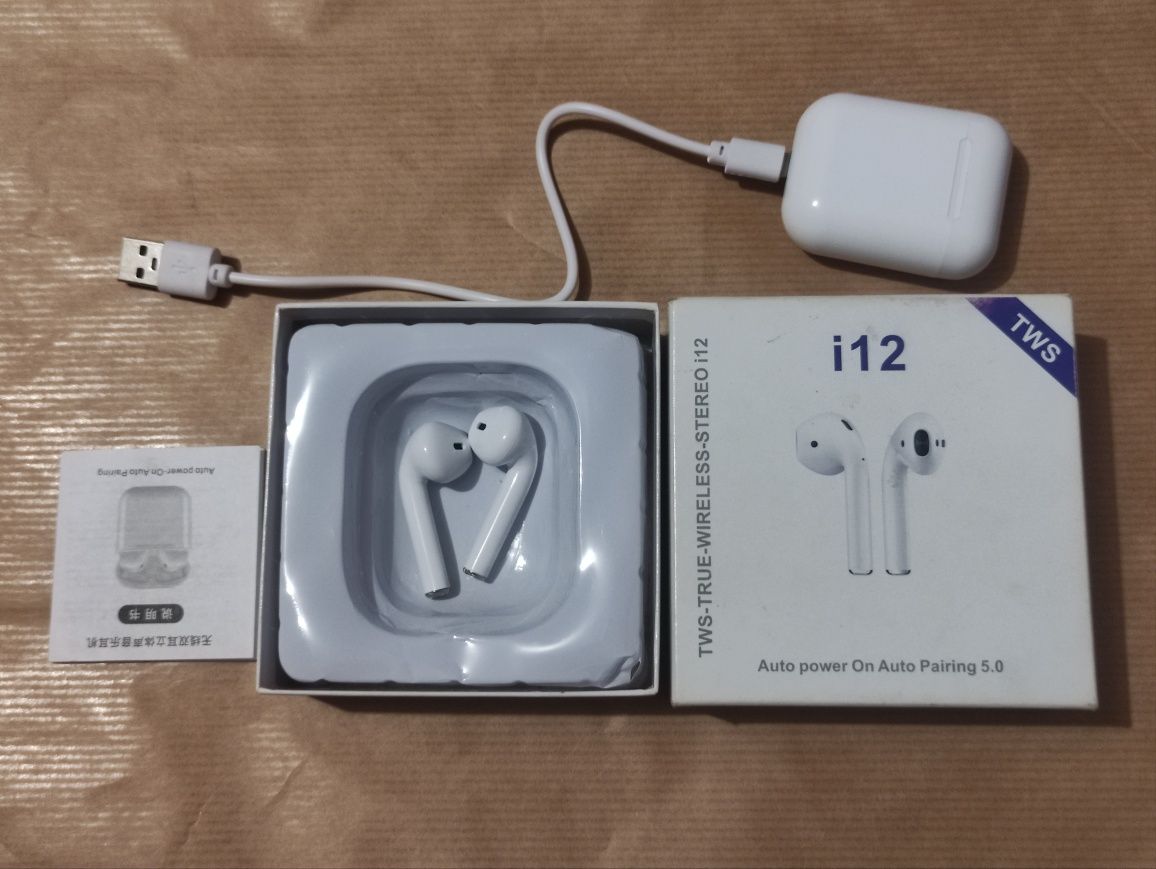 Бездротові навушники TWS i12 5.0 Bluetooth сенсорні з магнітним кейсом
