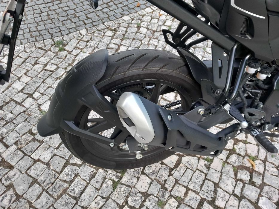 Keeway RKF 125 com Top Case Ano 2023