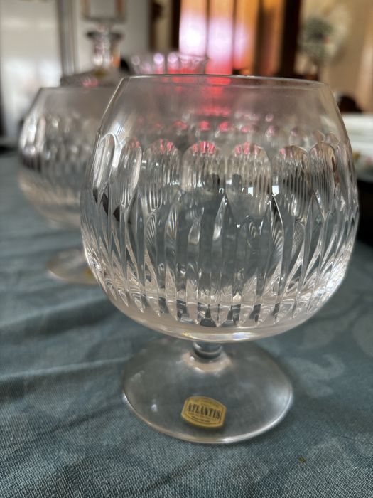 Conjunto de copos e jarro de cristal Atlantis