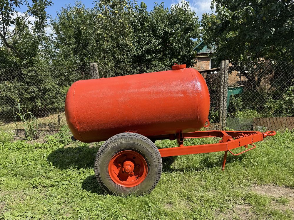 Продам бочку на 1т