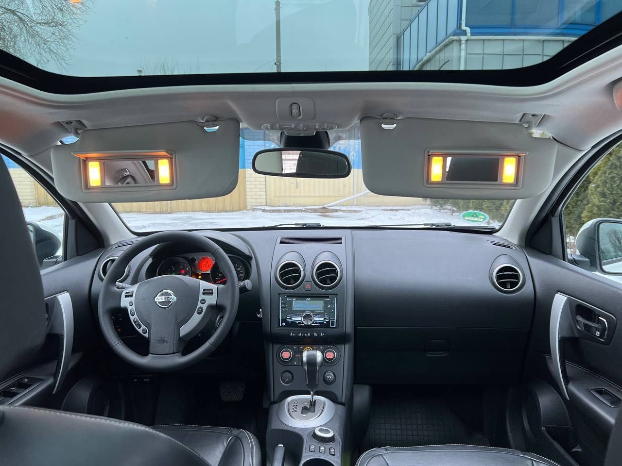 Nissan QASHQAI 4x4 2.0 dCi automat, panorama