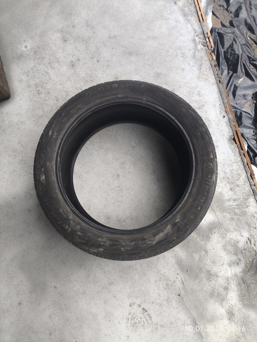 Opony letnie Continental 235/45/19