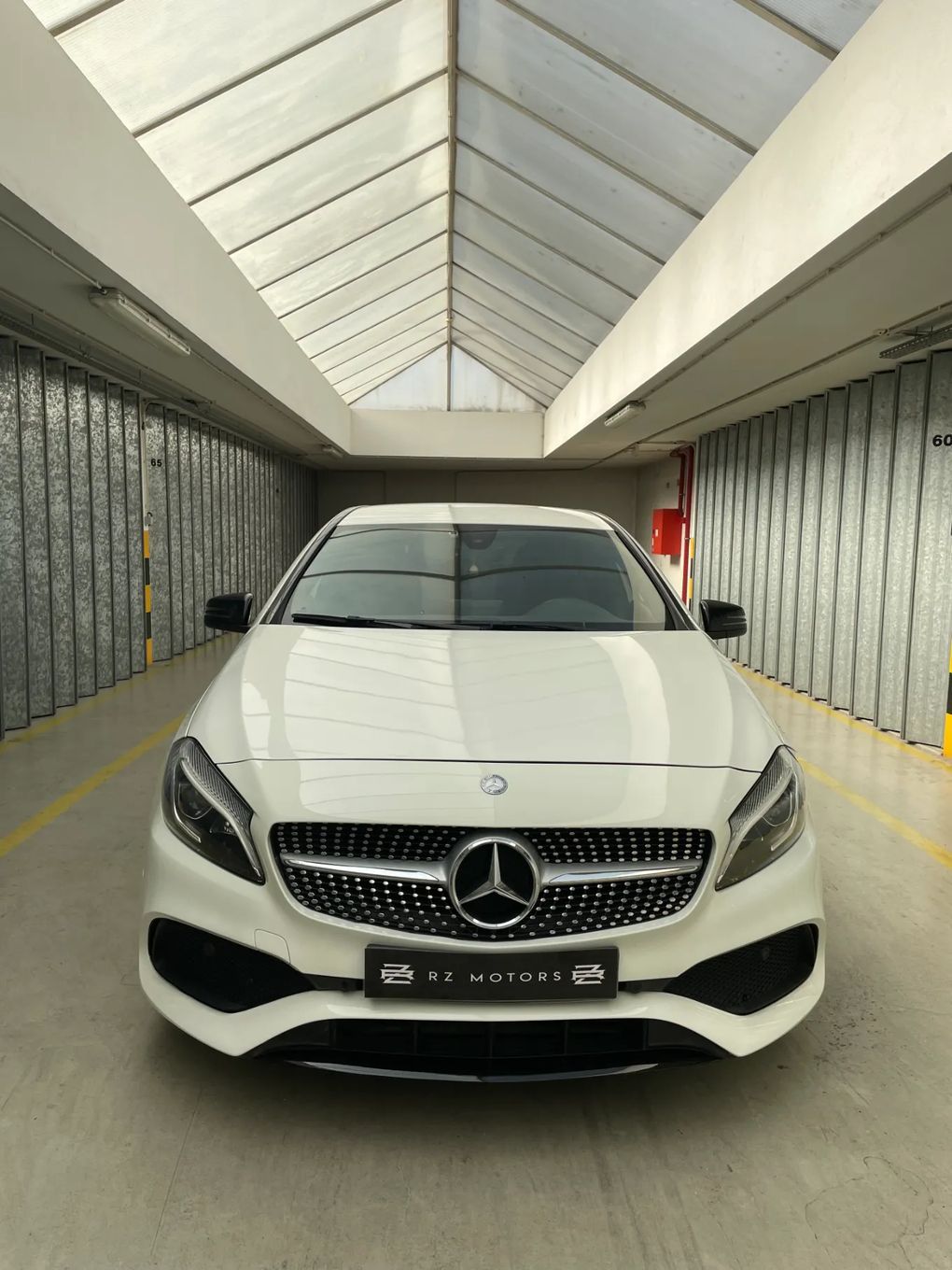 Mercedes-Benz A 180 d AMG Line