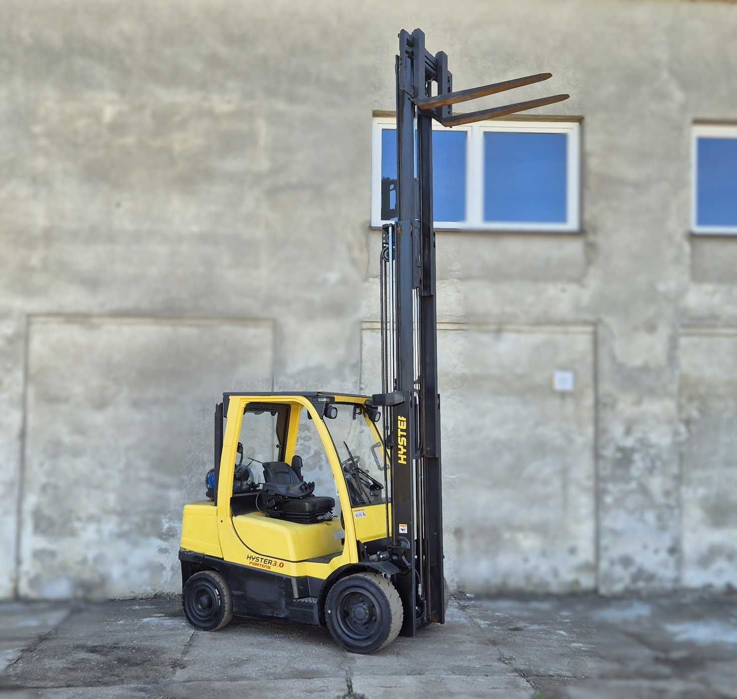 Hyster 3000kg • 2017r • TRIPLEX • 6100 mtg • wózek widłowy • leasing
