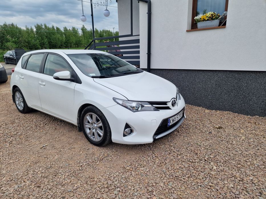 Toyota Auris 2014rok 1,4 D4D