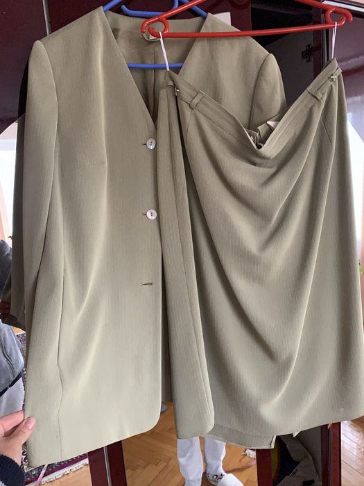 Жіночий костюм р.48 EU (54 наш)