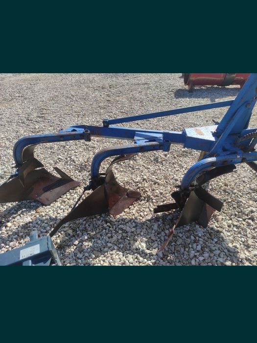 Pług 2 3 skibowy obrotowy pługi dwójki 3 zagonowe kverneland