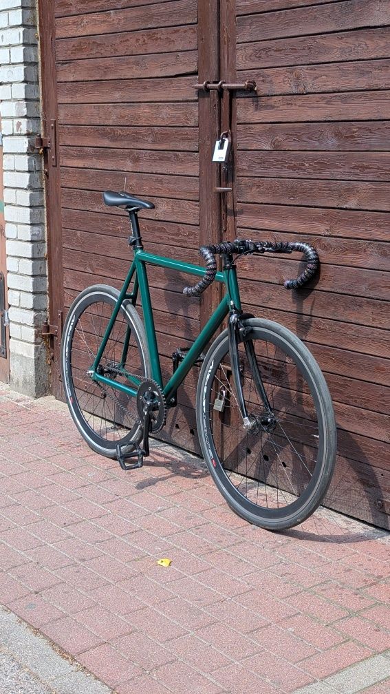 Rower Mielec L 59cm 9,5kg wolnobieg/ostre koło, alu/carbon, osprzęt++