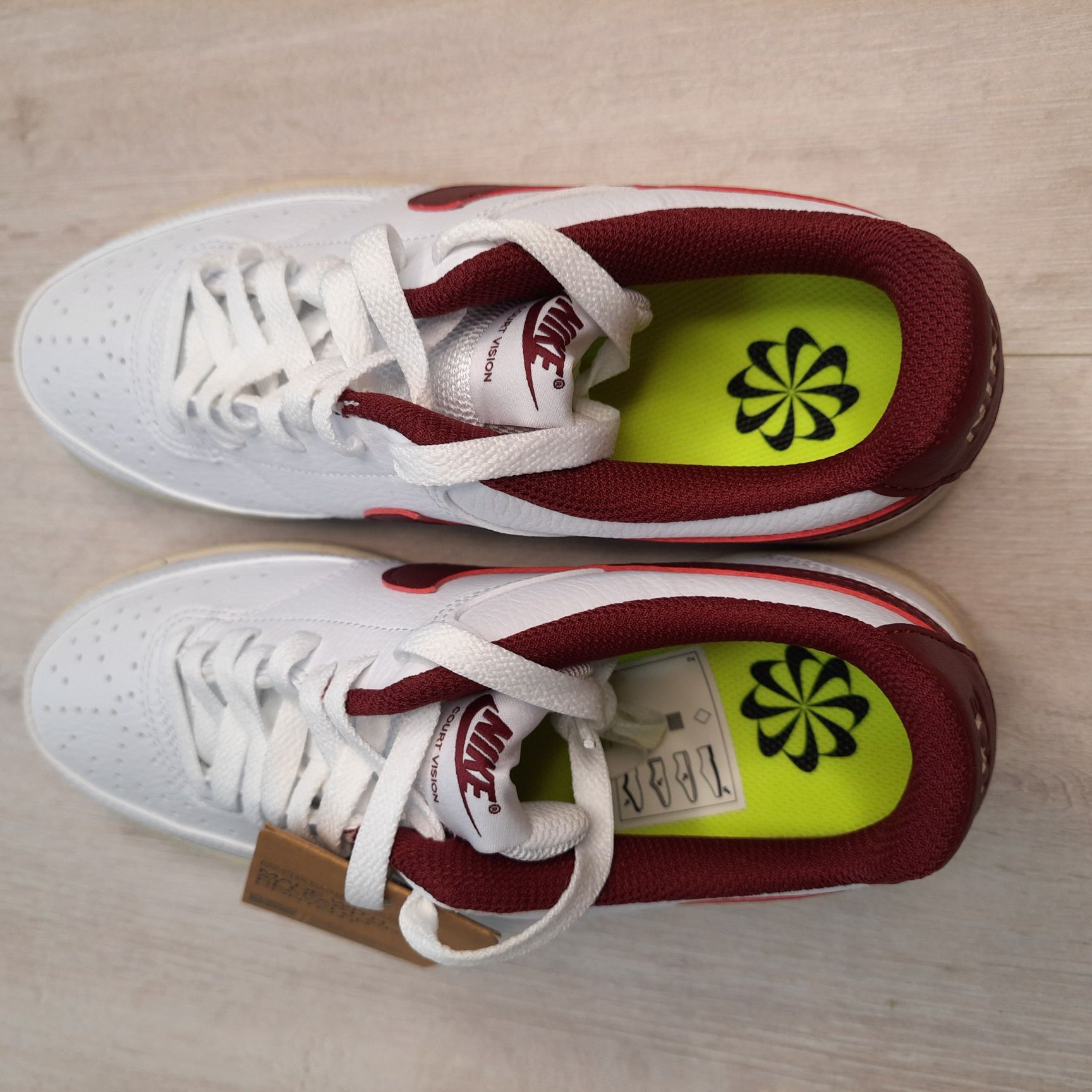 Оригінальні жіночі кросівки Nike COURT VISION LOW NEXT NATURE WHITE DH