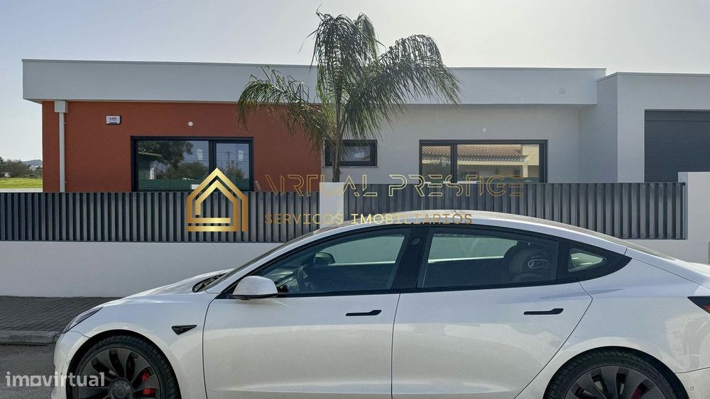 Moradia Terrea T4 Nova - Piscina Garagem - Galeotas Azeitão