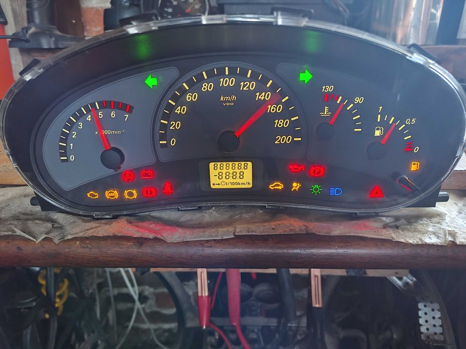 Приборка ваз 2110 1118 калина пріора щиток панель