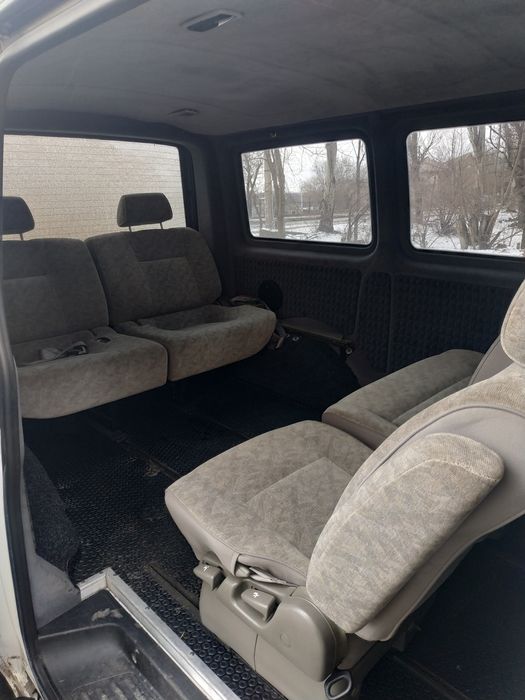 Услуги крана-манипулятора.Самосвал.Заказ микроавтобуса.Грузоперевозки.