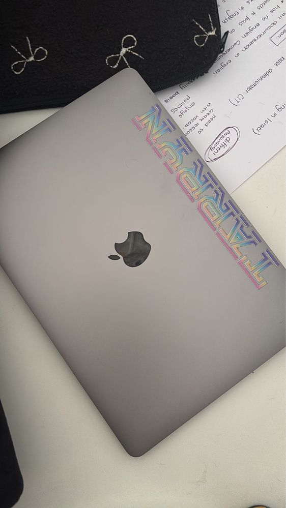 Macbook air m1 256gig 8gb Ram