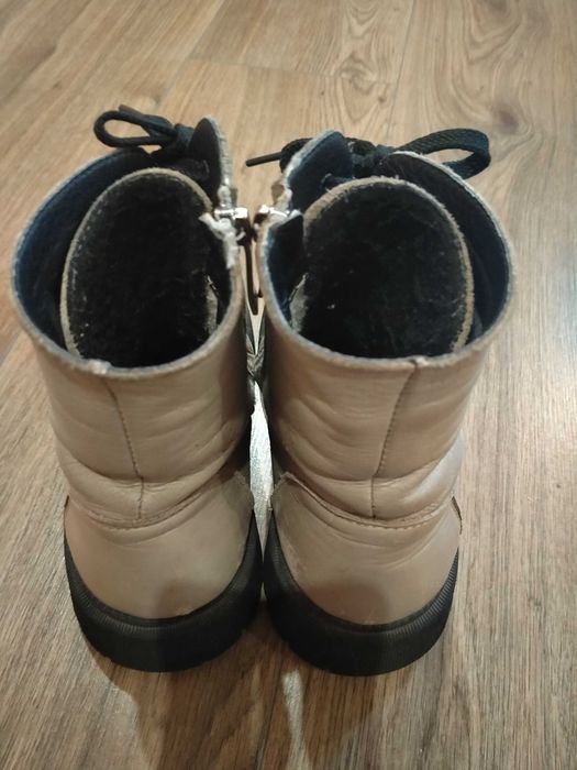 Черевики на дівчинку