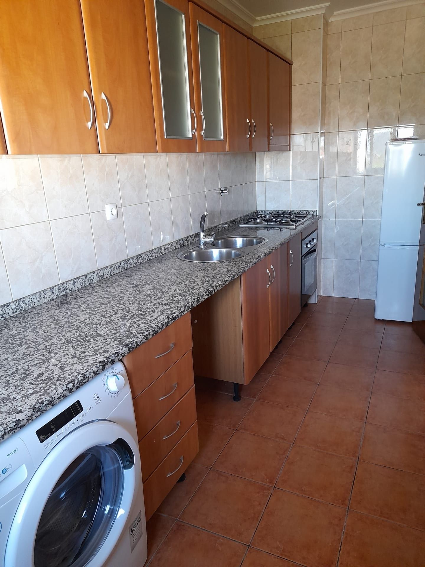 Aluga-se apartamento T1