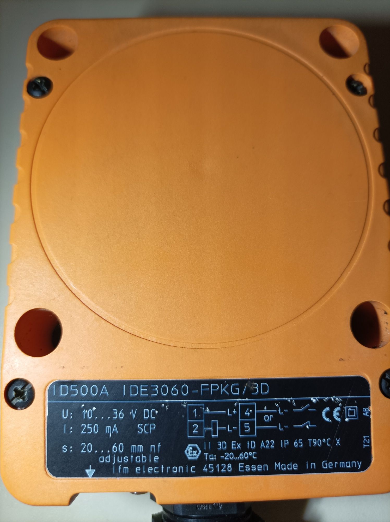 Ємнісний датчик контролю положення  ID500A