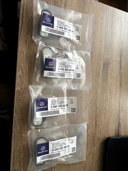 Czujniki ciśnienia opon powietrza Mercedes-Benz^ Oryginał TPMS MB NOWE