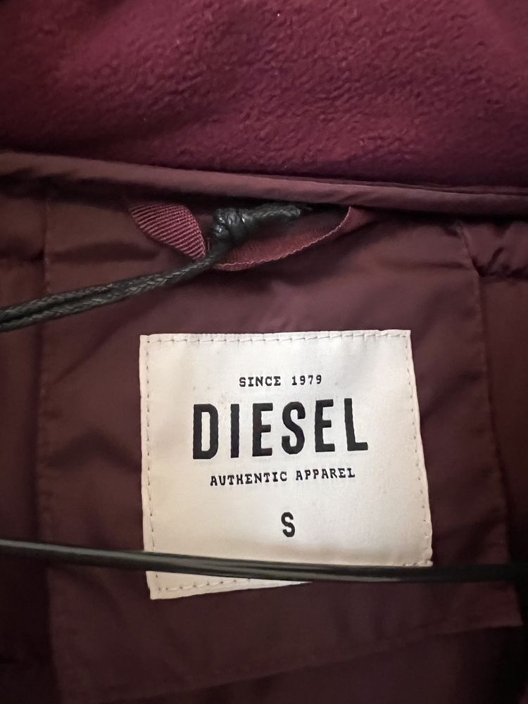 Жіноча куртка Diesel