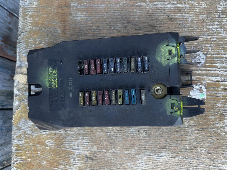 Блок предохранителей Mercedes Sprinter