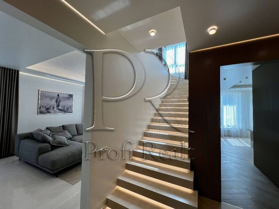 Продаж 4 кімн. квартири вул. Антоновича, 109/м.Палац Україна/Центр