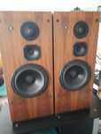 Colunas de chão da JBL modelo L 80T