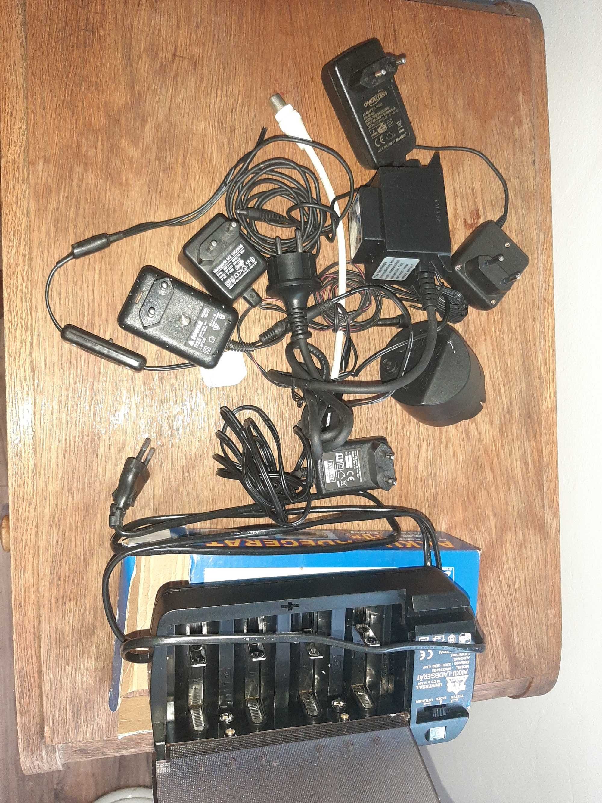 Ładowarka do baterii , prostownik , zasilacz , ładowarka