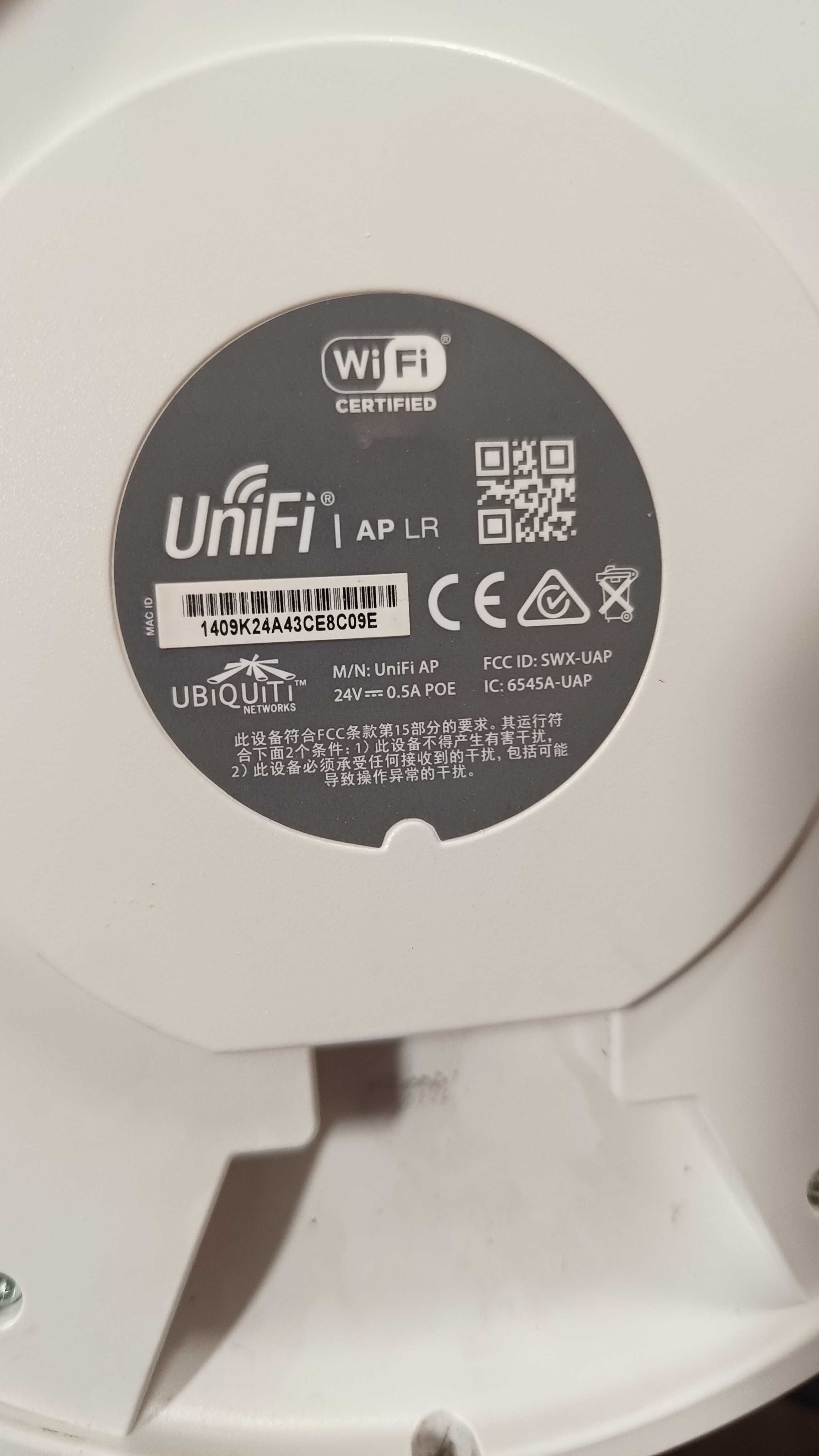 Accespointy, talerze, punkty dostępu WiFi Ubiquiti Unifi AP oraz AP LR