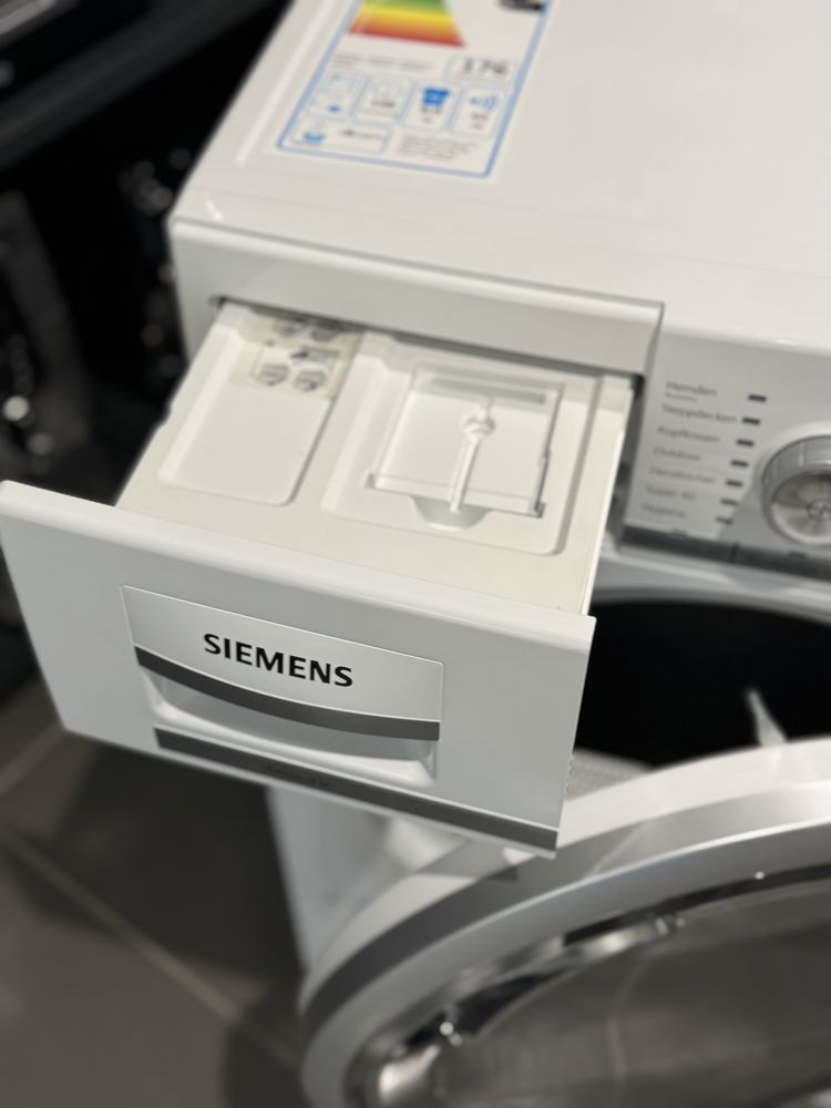 Сушильна машинка SIEMENS IQ700