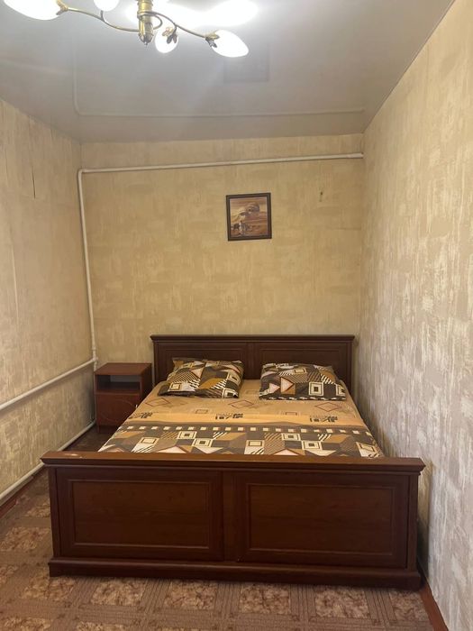 Посуточно 2 ком.квартира р-н Космос , Черёмушки