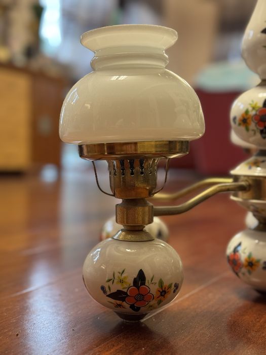 Żyrandol biały kolorowy piękne wzorki