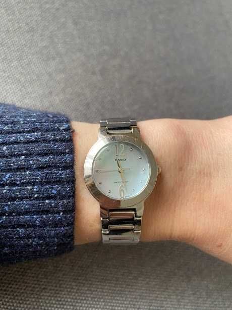 Elegancki zegarek Casio model LTP-1282D-7A damski