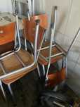 Mesa com 9 cadeiras