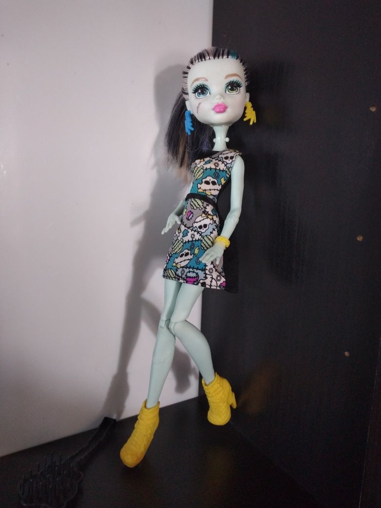 Bonecas monster high