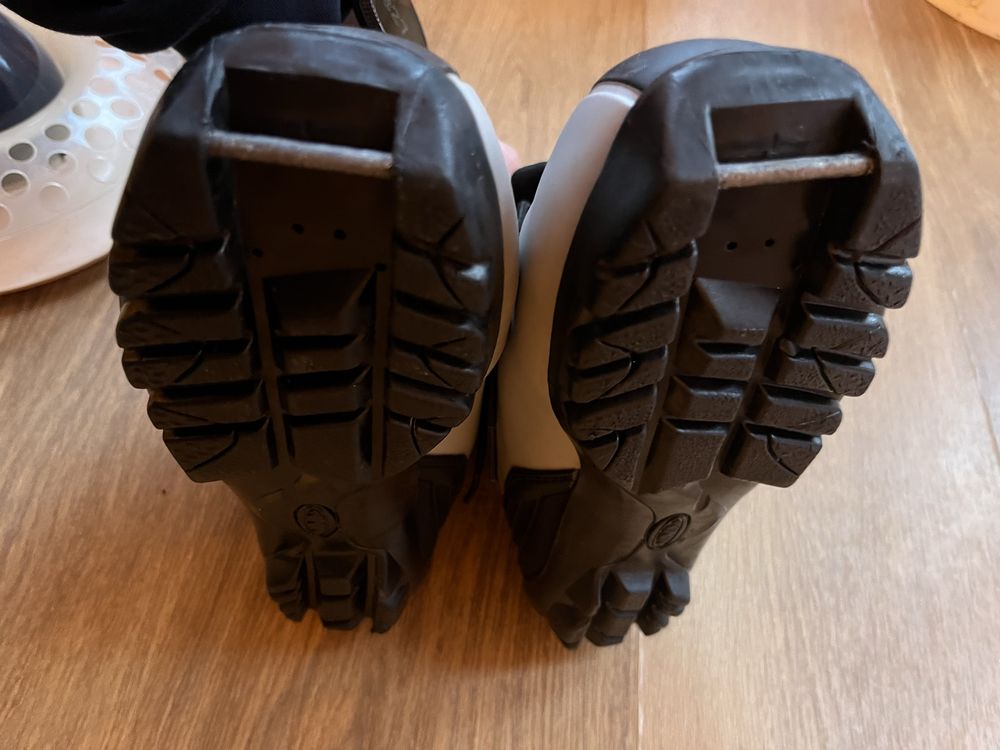 Buty do biegówek / nart biegowych FISCHER XJ Sprint rozmiar 36 EU