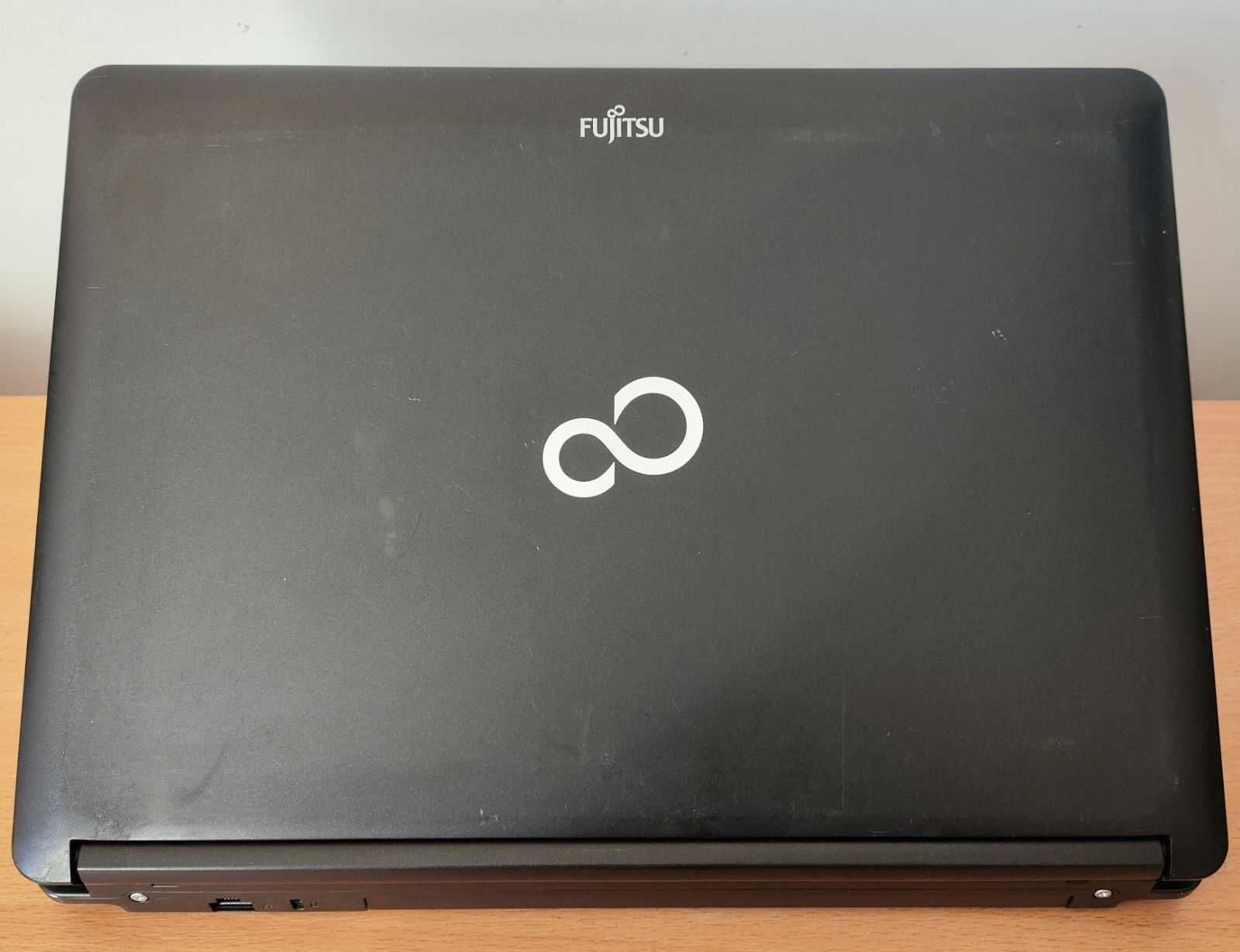 Ноутбук із Європи Fujitsu S710 14" i5-M520/4ГБ DDR3/160Gb HDD/DVD-RW