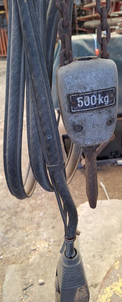 Guincho eléctrico - DEMAG - 500Kg - Usado