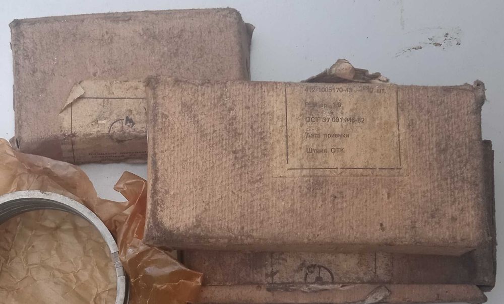 Вклалиші коренні Москвич 412