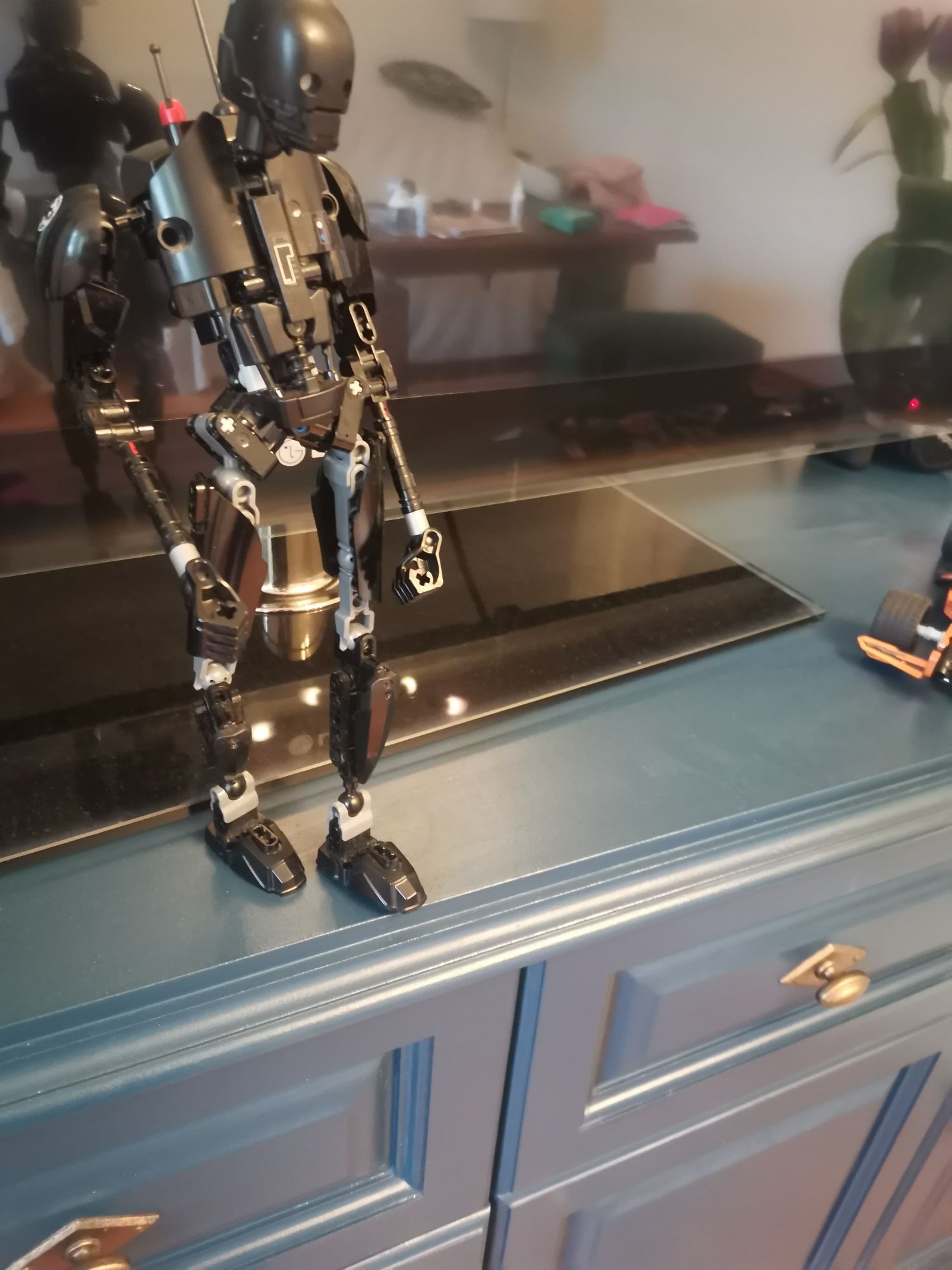 Figurka lego star wars K-2S0