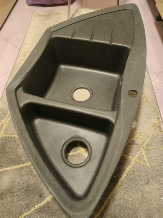 Zlewozmywak granitowy.