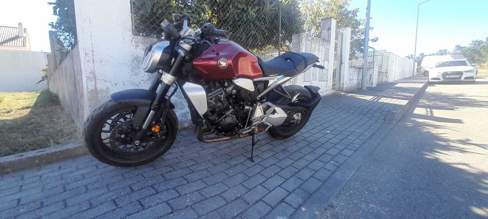 Honda CB 1000R , acidentada