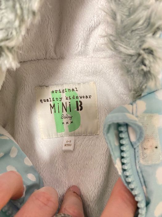 Отдам куртку на девочку