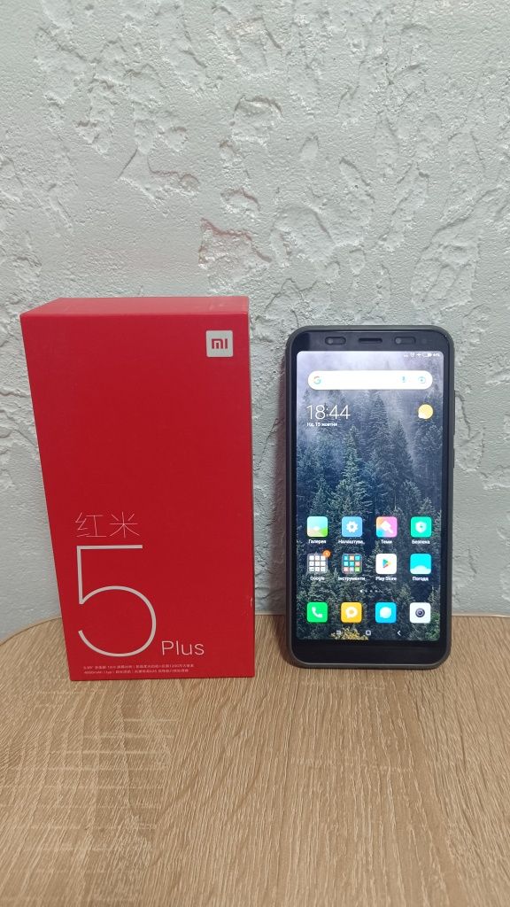 Телефон Xiaomi redmi 5 plus