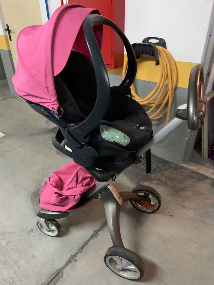 Vendo carrinho stokke rosa